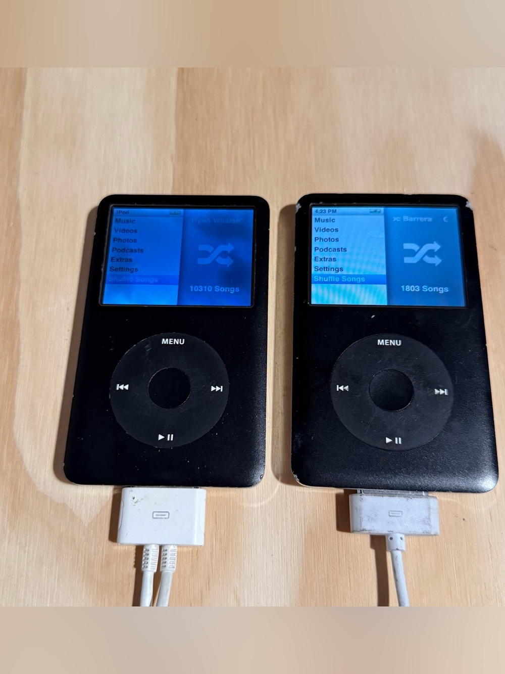2-iPod Model:A1238 6thGEN 80GB“BROKEN”Bad Batteries Holds No Charg Read Info Blw